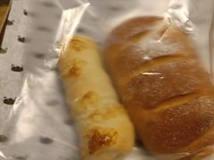 -沁屋面包店(人民东路店)