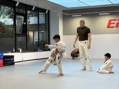-EFL巴西柔术·综合格斗·泰拳·少儿体能训练(虹桥德必馆)