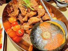 招牌龟兹古法烤羊腿-丝路金桃·新疆菜(徐汇店)