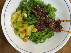 -秦君宝手擀菠菜面(金花路店)