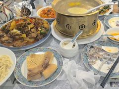 -汗腾格里·风味餐厅(新疆驻京办店)