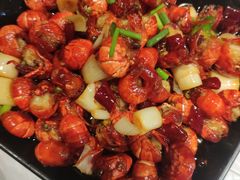 -巴厘龙虾·榜首油焖大虾(音乐学院·沿江酒馆店)