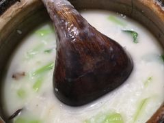 -粤港湾砂锅粥·宵夜(宝龙店)