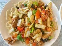 -汗腾格里·风味餐厅(新疆驻京办店)
