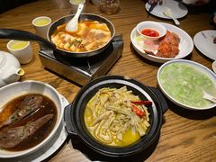 -爱碗亭·鲜炒湖南菜(壹城中心店)