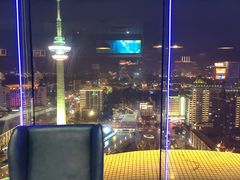 -云顶旋转自助景观餐厅