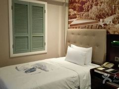 -天使恋人主题酒店(深圳翻身路店)