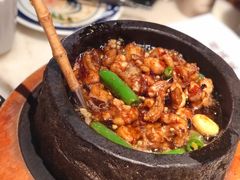 石锅杭椒牛蛙-桂满陇-西湖船宴(西单大悦城店)