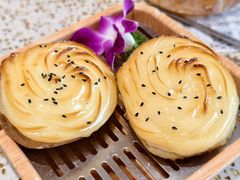 -小董哥烤串·爆汁大油边(故宫店)