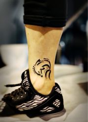 -鳌首刺青纹身 穿孔饰品店