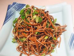 香椿苗豆腐丝-局气 烤鸭·北京菜(武清店)