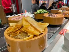 -龍歌自助小火锅(市南金茂湾店)