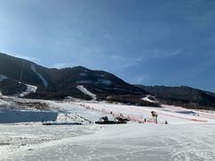 -鳌山滑雪度假区