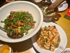-爱碗亭·鲜炒湖南菜(壹城中心店)