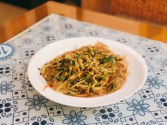 黄瓜拌拉皮-回香楼大连新派清真菜
