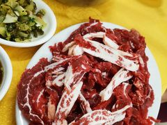 雪花拼吊龙拼牛舌-鑫宝沙茶牛肉火锅(永泰店)
