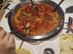 -茅草房·河畔园林火锅