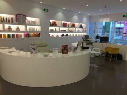 -様共享美容连锁机构