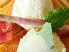 面包诱惑-辣尚瘾·烤鱼·新川菜(交大直营店)
