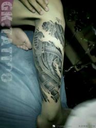 -怪咖纹身刺青