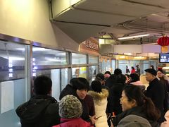等位区-上海枇杷烤鸭(城乡贸易中心店)