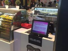 -周黑鸭(北京海淀区新中关店)