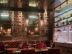 大堂-恰餐厅及酒吧 CHAR Bar & Grill (北京丽都皇冠假日店)