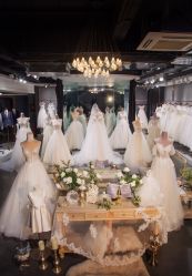 -艾米丽婚纱礼服