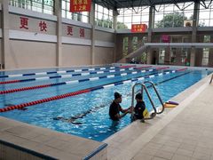 -奥冠体育华师附中恒温游泳馆