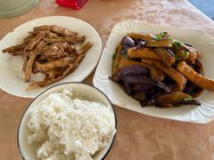 茄子炒年糕-晓琦农家菜馆·地道农家菜