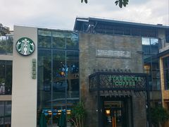 -星巴克(南宁民歌湖店)