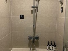 -杭州西湖湖滨银泰亚朵酒店