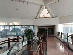 -亮马河饭店翠雅咖啡厅