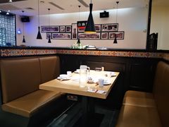 卡座-李子坝梁山鸡(北碚万达五鸡哥店)