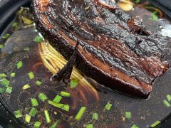 堪比脸大的肉-小龙大肉面馆