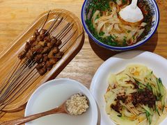 -嘻小北·兰州清汤牛肉面(太平洋森活天地店)
