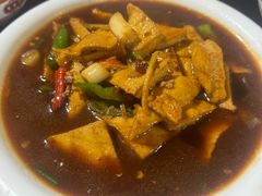 熊掌豆腐-汤锅大王(新平曹苏黄牛汤锅有限公司)