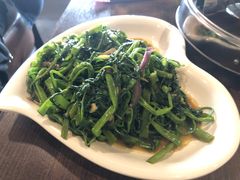 马拉盏炒通菜-大头虾越式风味餐厅(光明广场店)