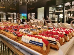 -BUTTERFUL&CREAMOROUS 黄油与面包(万象城店)