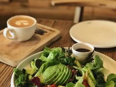 -Common Table · Brunch & Coffee