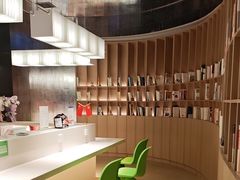 -涨巢·潮玩水疗局