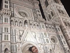 -圣母百花圣殿