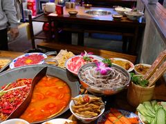 -萍姐火锅·公路夜市(武汉首店)