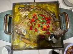 -渝是乎酸菜鱼(龙旗购物中心店)