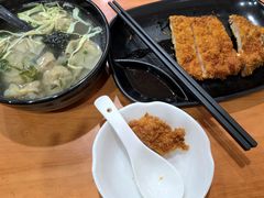 -莱莱小笼·乔艾