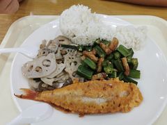 -笔架山食堂