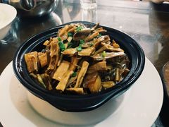 -临街徽菜馆·正宗黄山味