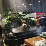 服务员一看到你有什么需求，立马过来