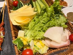 -卞二小串·鹤岗烧烤·坑烤(永定路店)