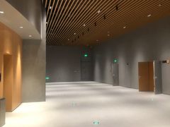 -郑东新区龙湖公共艺术中心